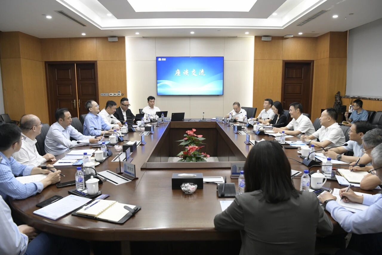 图1.jpg 加拿大PC28