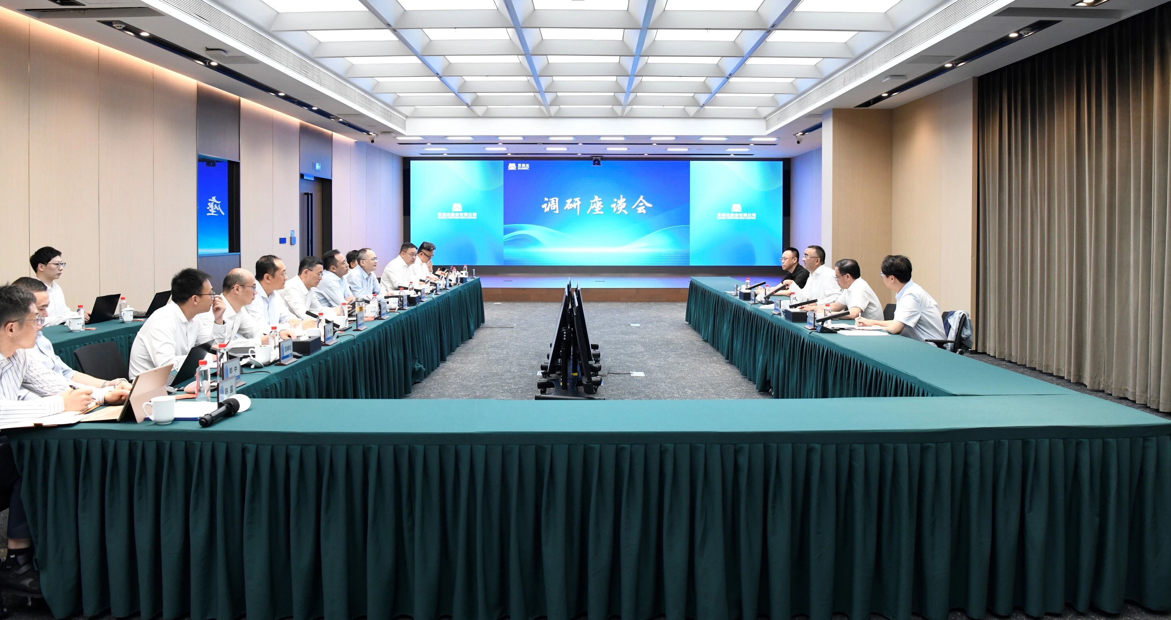 图1.jpg 加拿大PC28